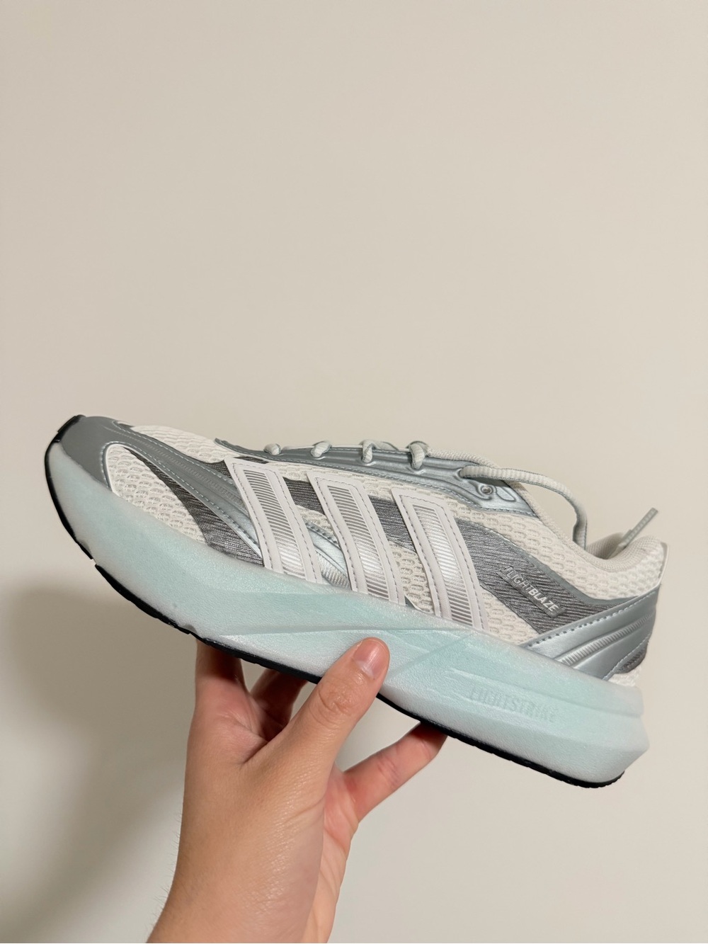 Adidas Women's lightblaze Running Sneakers size 8